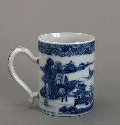 Photo of a similar item: Royal Albert Old Country Roses Montrose Mug