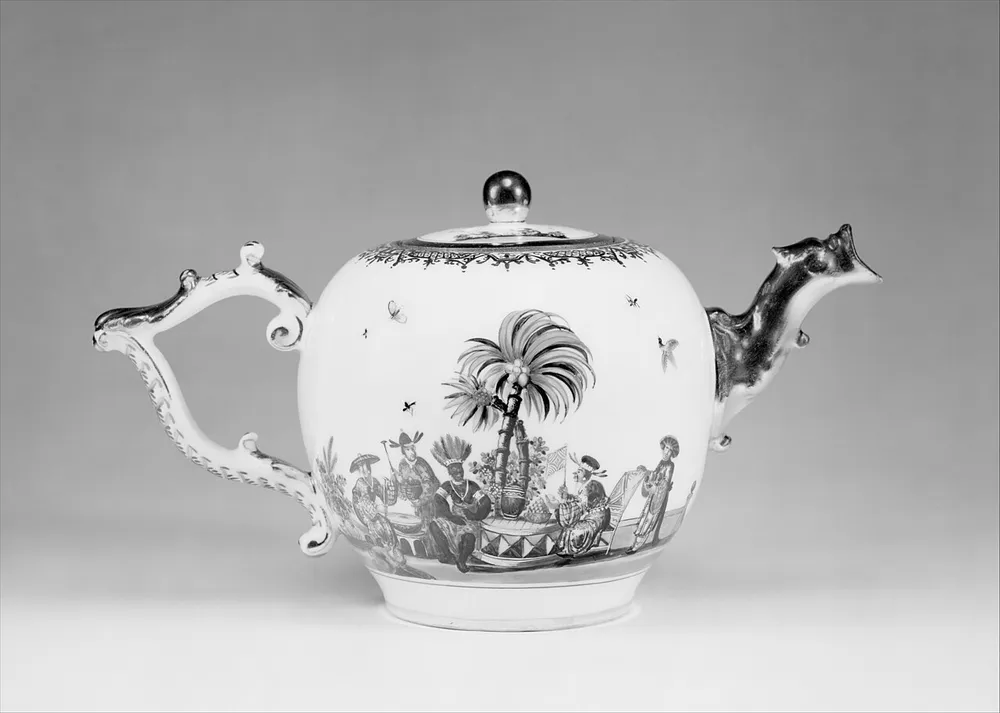 Photo of a similar item: Sweese Porcelain Teapot with Stainless Infuser, 27 oz, White