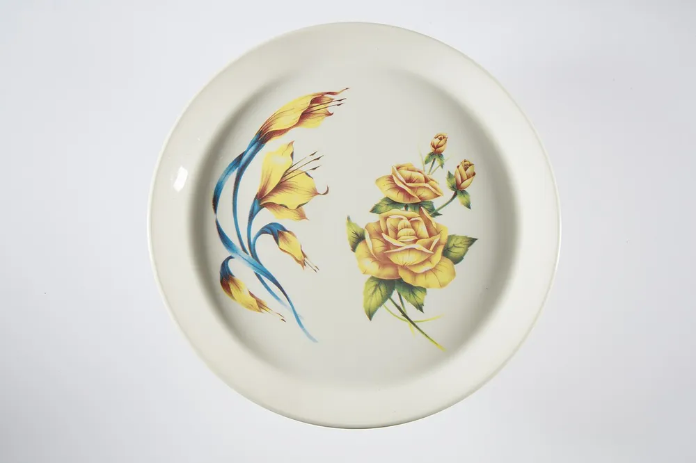 Photo of a similar item: Noritake Crestwood Platinum 5-Piece Place Setting