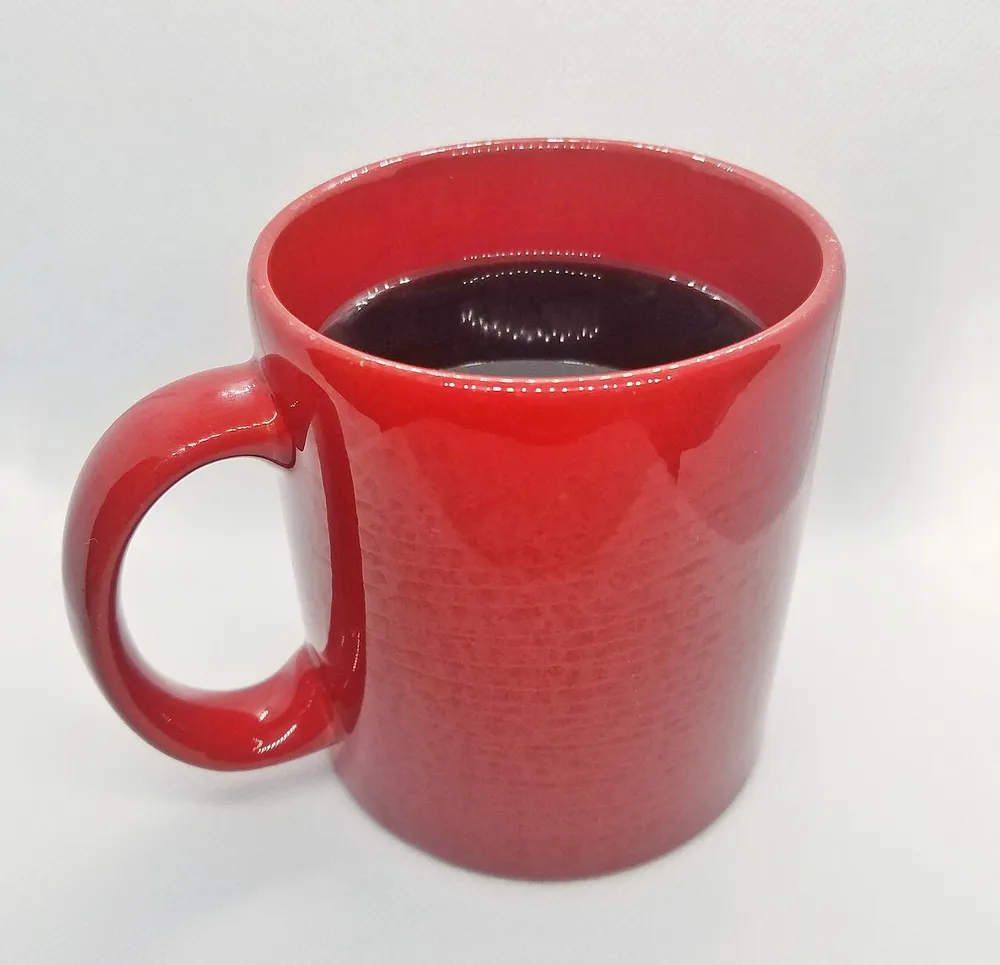 Photo of a similar item: Le Creuset Stoneware Vancouver Mugs, Set of 4, Cerise